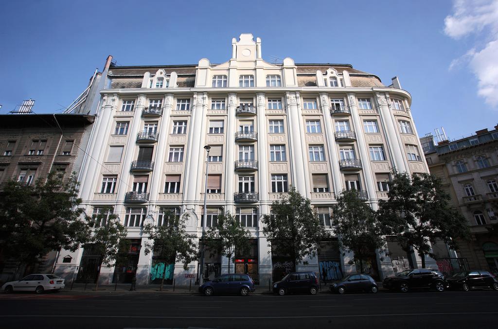 Gateway Budapest Centrum Luaran gambar